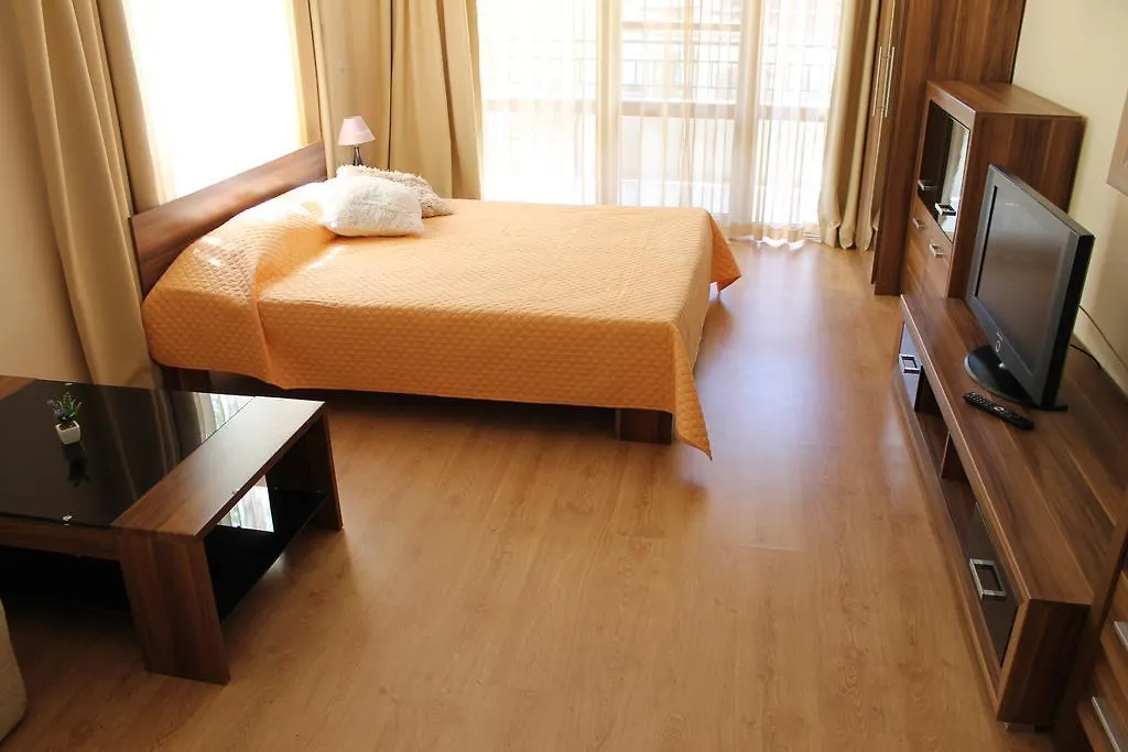 Solar Apartments Chateau Valon Sunny Beach 0*,