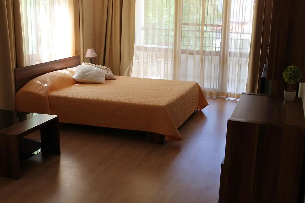 Solar Apartments Chateau Valon Sluneční pobřeží